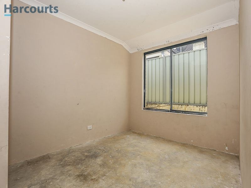 16 Pennine Pass, Merriwa WA 6030