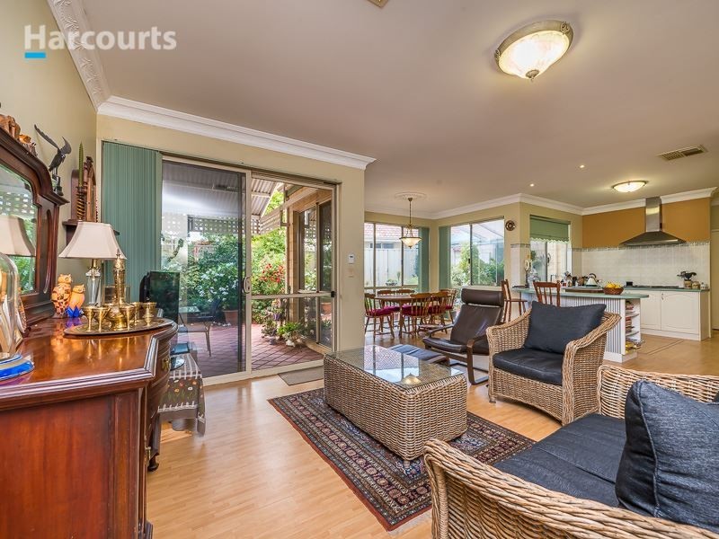 23 Renner Circle, Wanneroo WA 6065