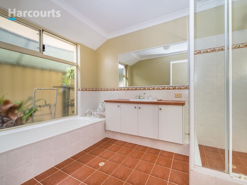 23 Renner Circle, Wanneroo WA 6065