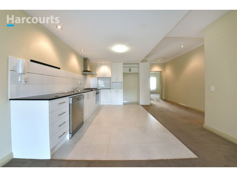 30/88 Lakeside Drive, Joondalup WA 6027