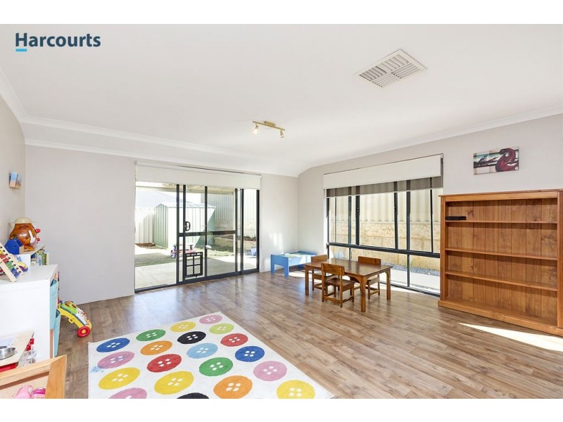 99 Ridgewood Boulevard, Ridgewood WA 6030