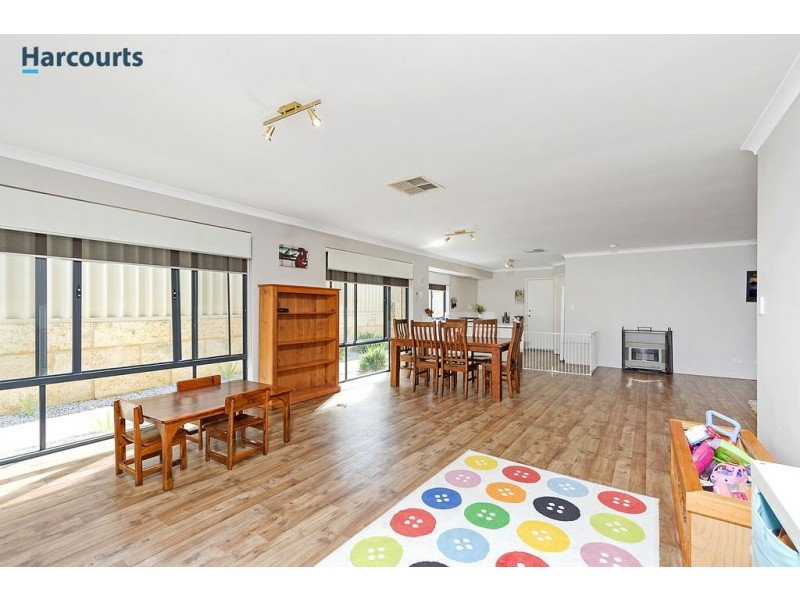 99 Ridgewood Boulevard, Ridgewood WA 6030