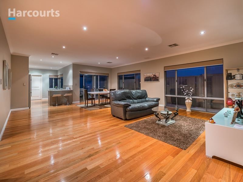 250 Santa Barbara Parade, Jindalee WA 6036