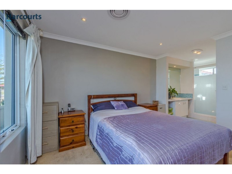 25 Haslingfield Way, Butler WA 6036