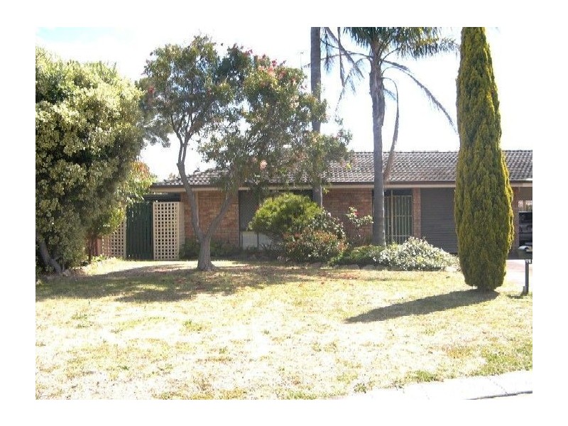 5b Nile Close, Halls Head WA 6210
