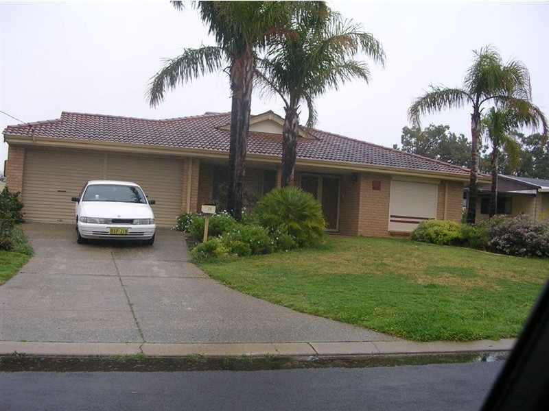 20 Dorothy Avenue, Falcon WA 6210