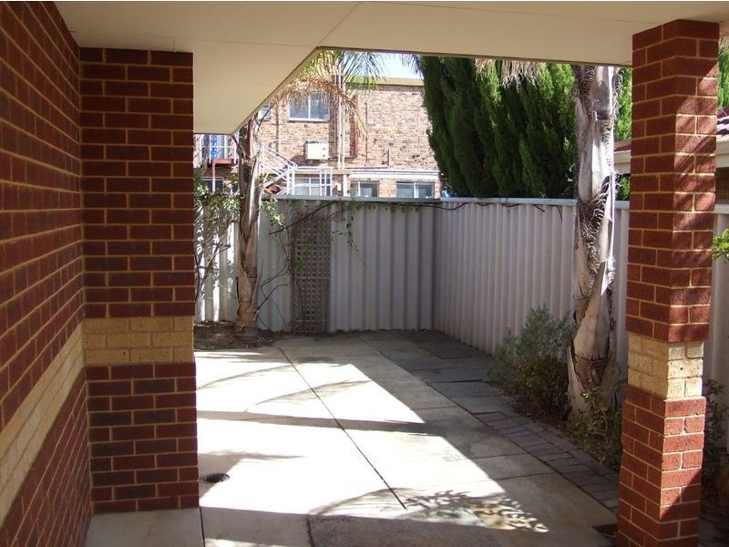 3/28 Hall Street, Mandurah WA 6210