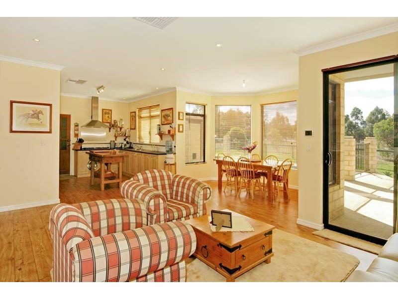 65 Jennie Place, Mandurah WA 6210