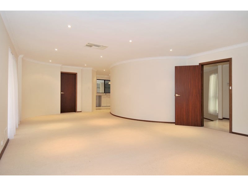 34 Tennyson Avenue, Mandurah WA 6210