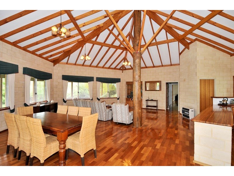 7 Redfern Place, Mandurah WA 6210