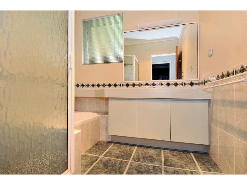 7 Redfern Place, Mandurah WA 6210