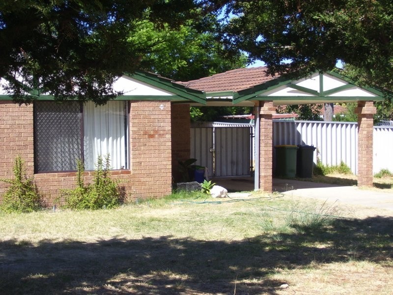 8 Warbrook Place, Coodanup WA 6210