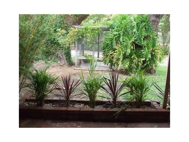 4 Queenscliff Rise, Greenfields WA 6210