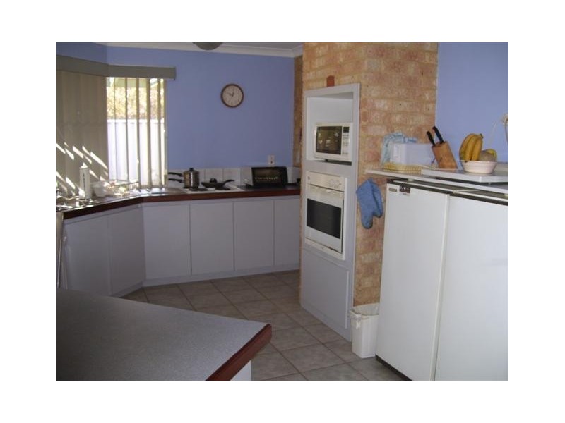 9 Rubida Close, Greenfields WA 6210