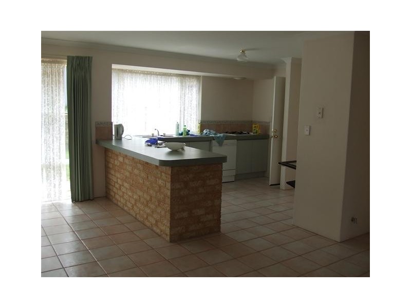 17 Allamanda Way, Halls Head WA 6210