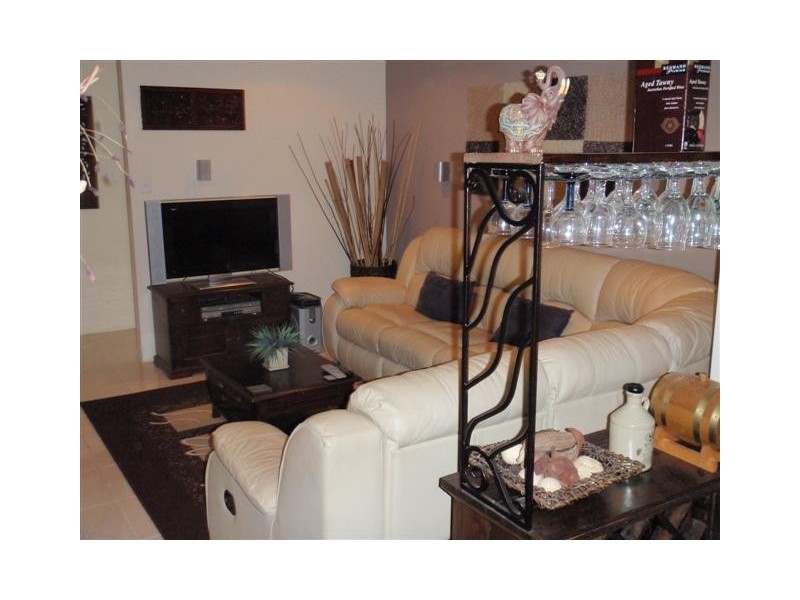 180 Peelwood Parade, Halls Head WA 6210