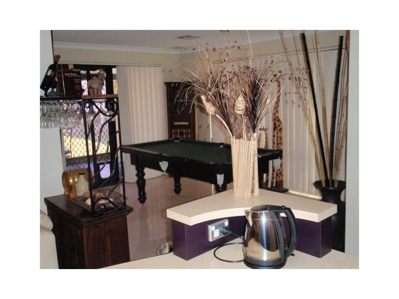 180 Peelwood Parade, Halls Head WA 6210