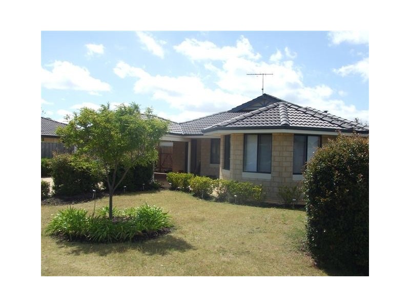 9 Bethel Corner, Halls Head WA 6210