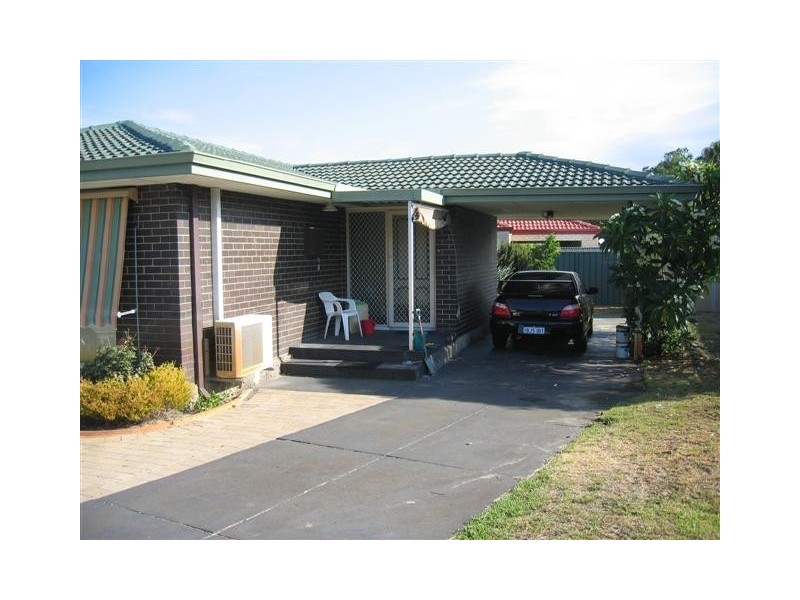2/36 Manning Road, Cannington WA 6107