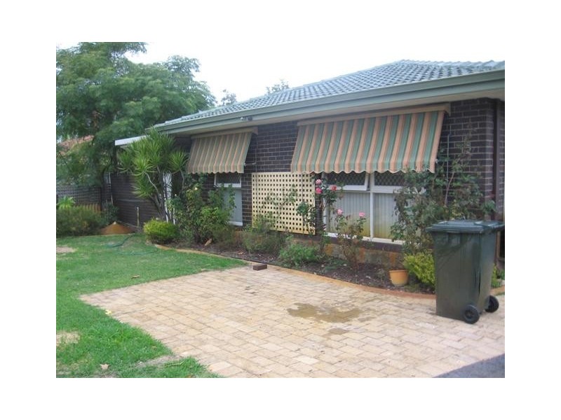 2/36 Manning Road, Cannington WA 6107