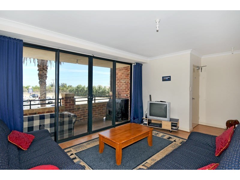 3/1a Rockingham Road, Hamilton Hill WA 6163