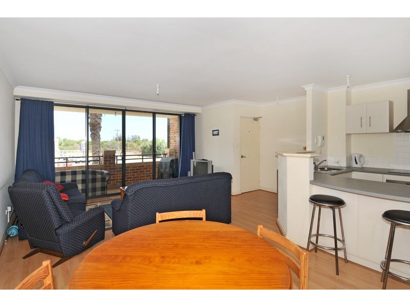 3/1a Rockingham Road, Hamilton Hill WA 6163