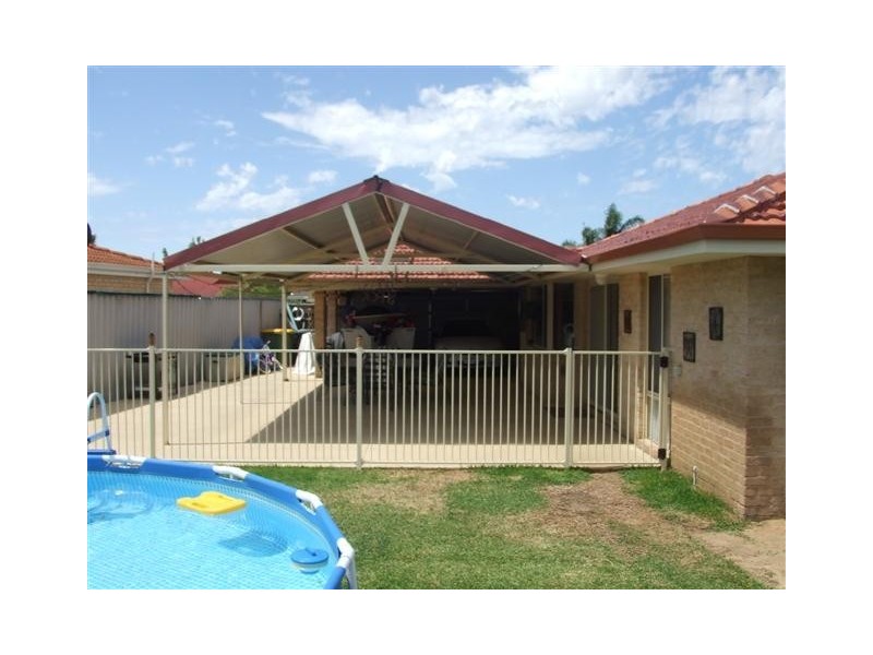 43 Cambridge Drive, Greenfields WA 6210