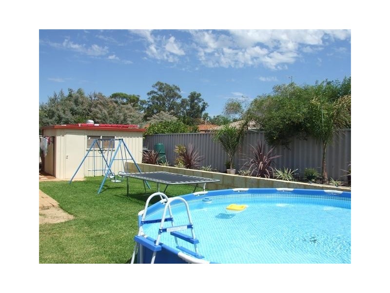 43 Cambridge Drive, Greenfields WA 6210