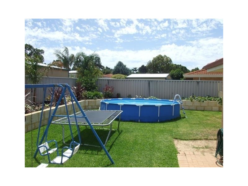 43 Cambridge Drive, Greenfields WA 6210