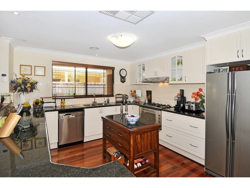 1 Zinnia Lane, Halls Head WA 6210