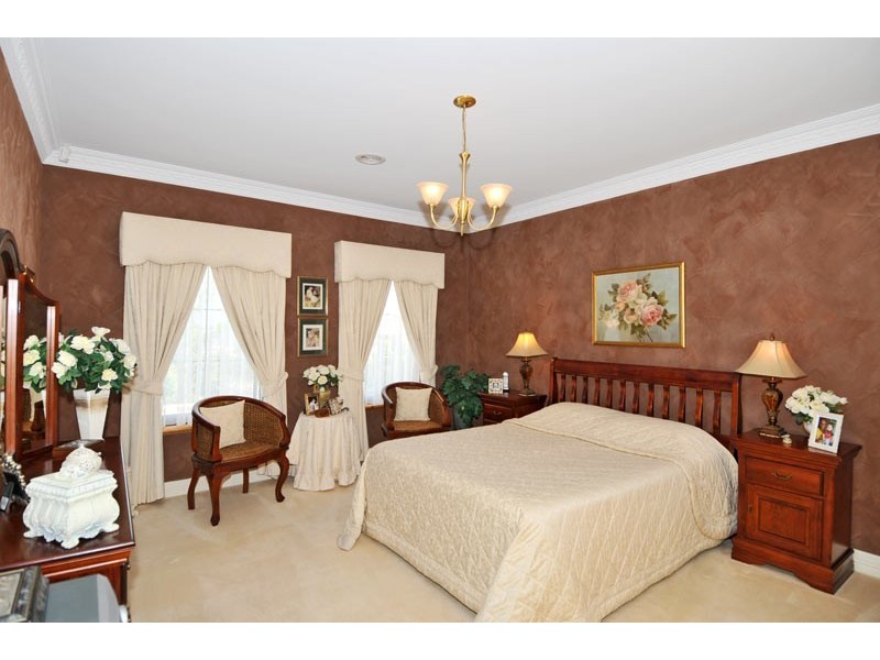 1 Zinnia Lane, Halls Head WA 6210