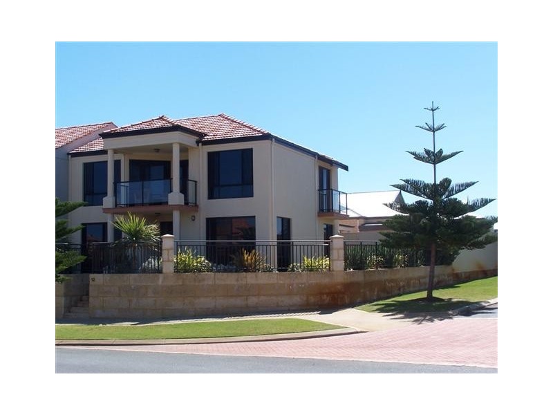12 Westview Parade, Wannanup WA 6210