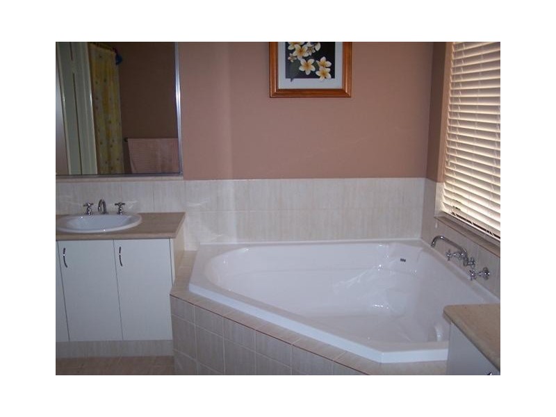 63 Northport Boulevard, Wannanup WA 6210