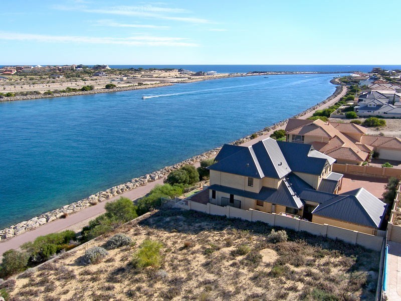 11 Captain Court, Port Bouvard, Wannanup WA 6210