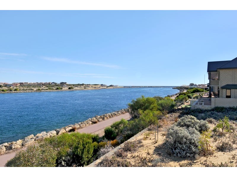 11 Captain Court, Port Bouvard, Wannanup WA 6210