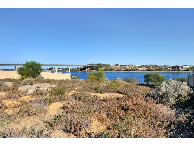 11 Captain Court, Port Bouvard, Wannanup WA 6210