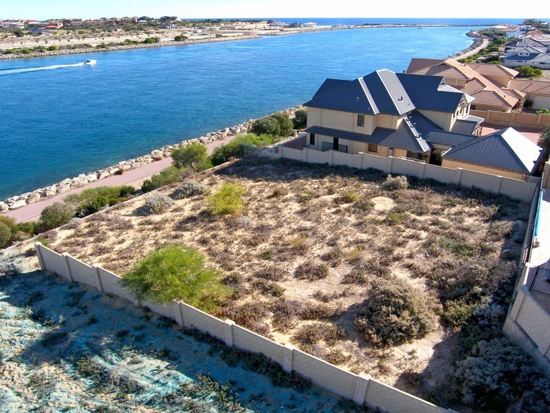 11 Captain Court, Port Bouvard, Wannanup WA 6210