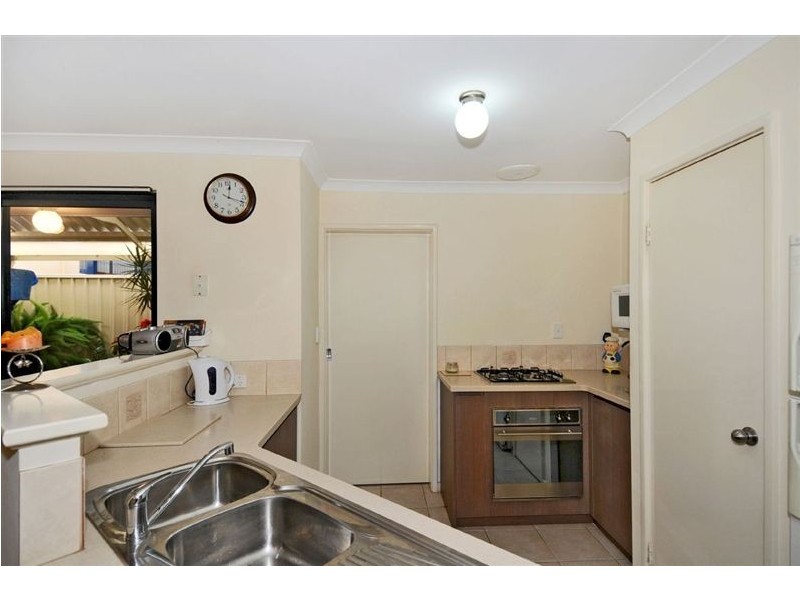 2/9 Division road, Mandurah WA 6210