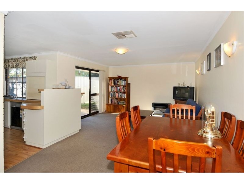 14 Sandalwood Parade, Halls Head WA 6210