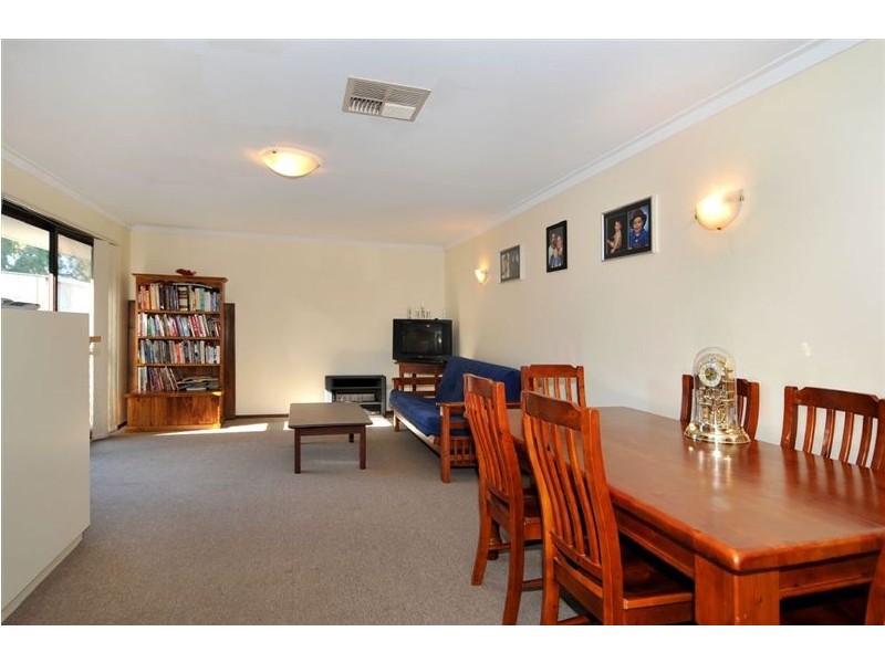 14 Sandalwood Parade, Halls Head WA 6210