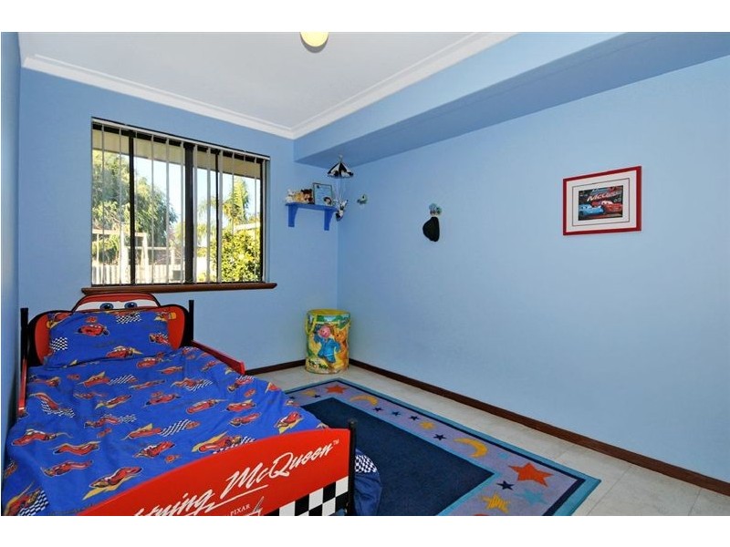 14 Sandalwood Parade, Halls Head WA 6210