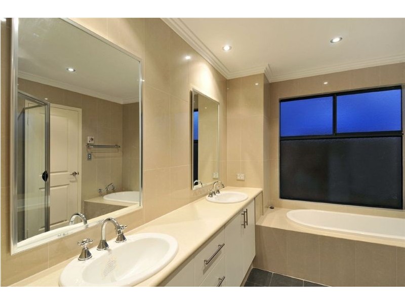 55 Endeavour Parade, Wannanup WA 6210