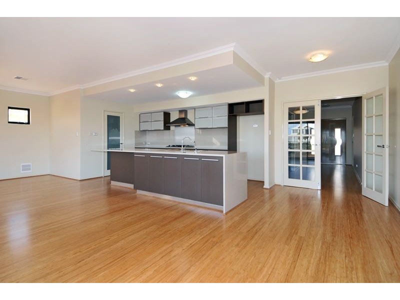 13 Twilight Court, Dudley Park WA 6210