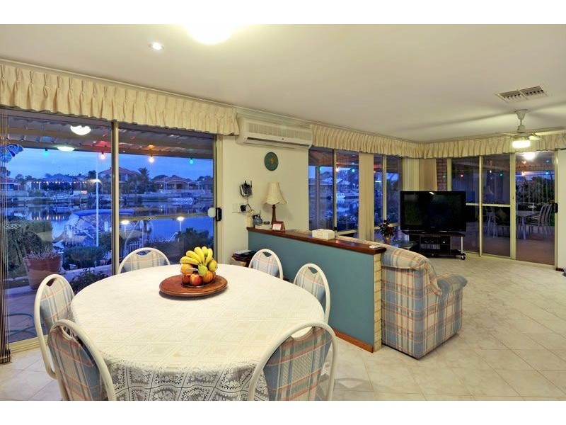 43 Heron Place, South Yunderup WA 6208