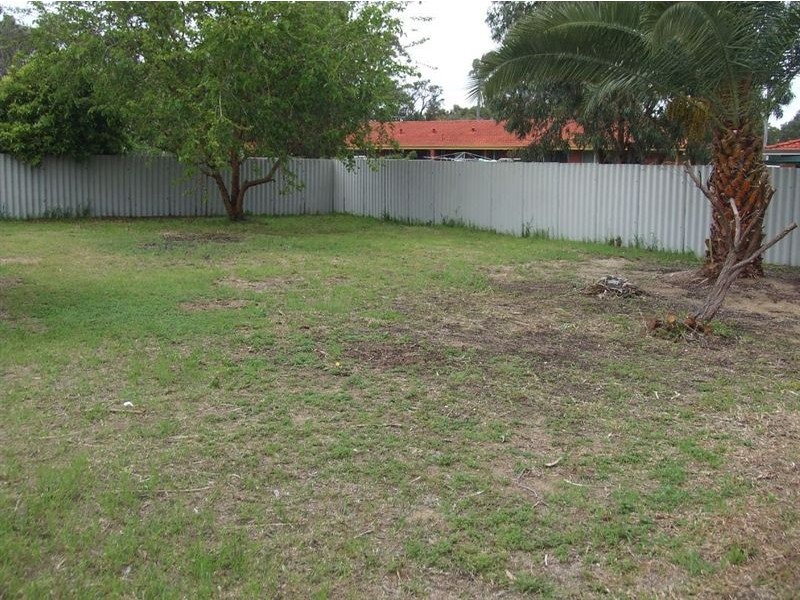 2 Josbury Close, Coodanup WA 6210