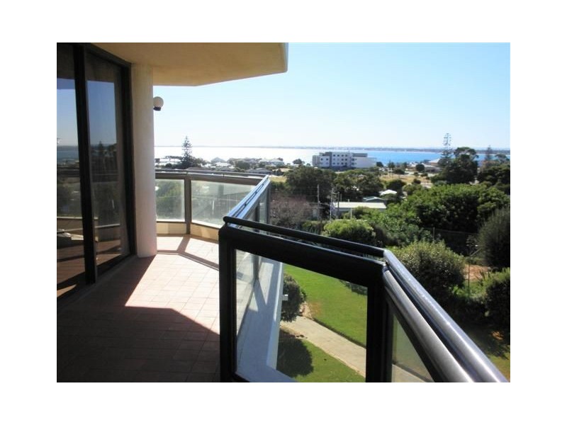 10/6 Valley Road, Halls Head WA 6210