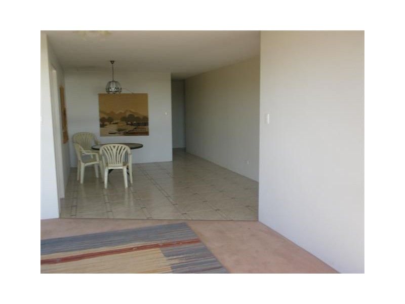 10/6 Valley Road, Halls Head WA 6210