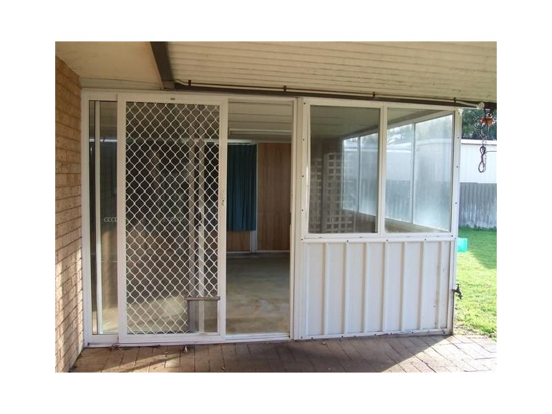 24 Glencoe Parade, Halls Head WA 6210