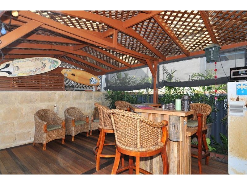 8 Marsh Place, Halls Head WA 6210