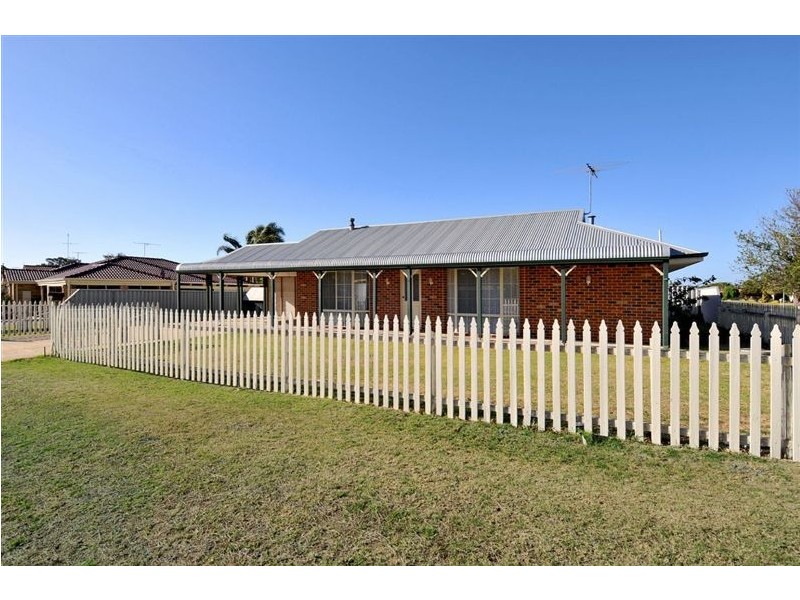 2 Fairway Crescent, Meadow Springs WA 6210